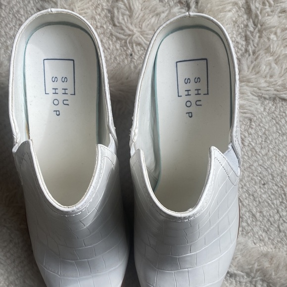 White alligator skin bootie - Picture 5 of 7